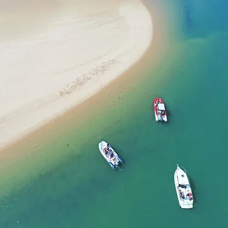 Villa In Gale Near Sandy Beach * البوفيرا